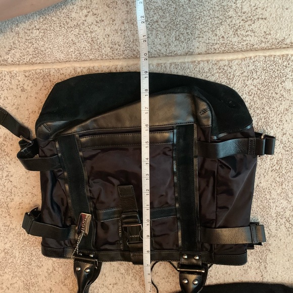 DKNY black should bag - Picture 8 of 8